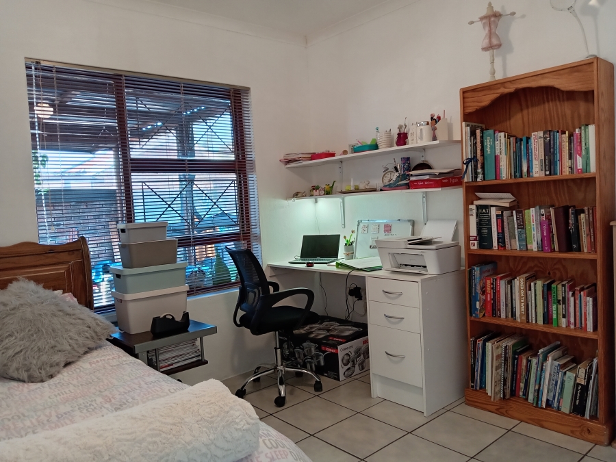3 Bedroom Property for Sale in Strelitzia Park Eastern Cape